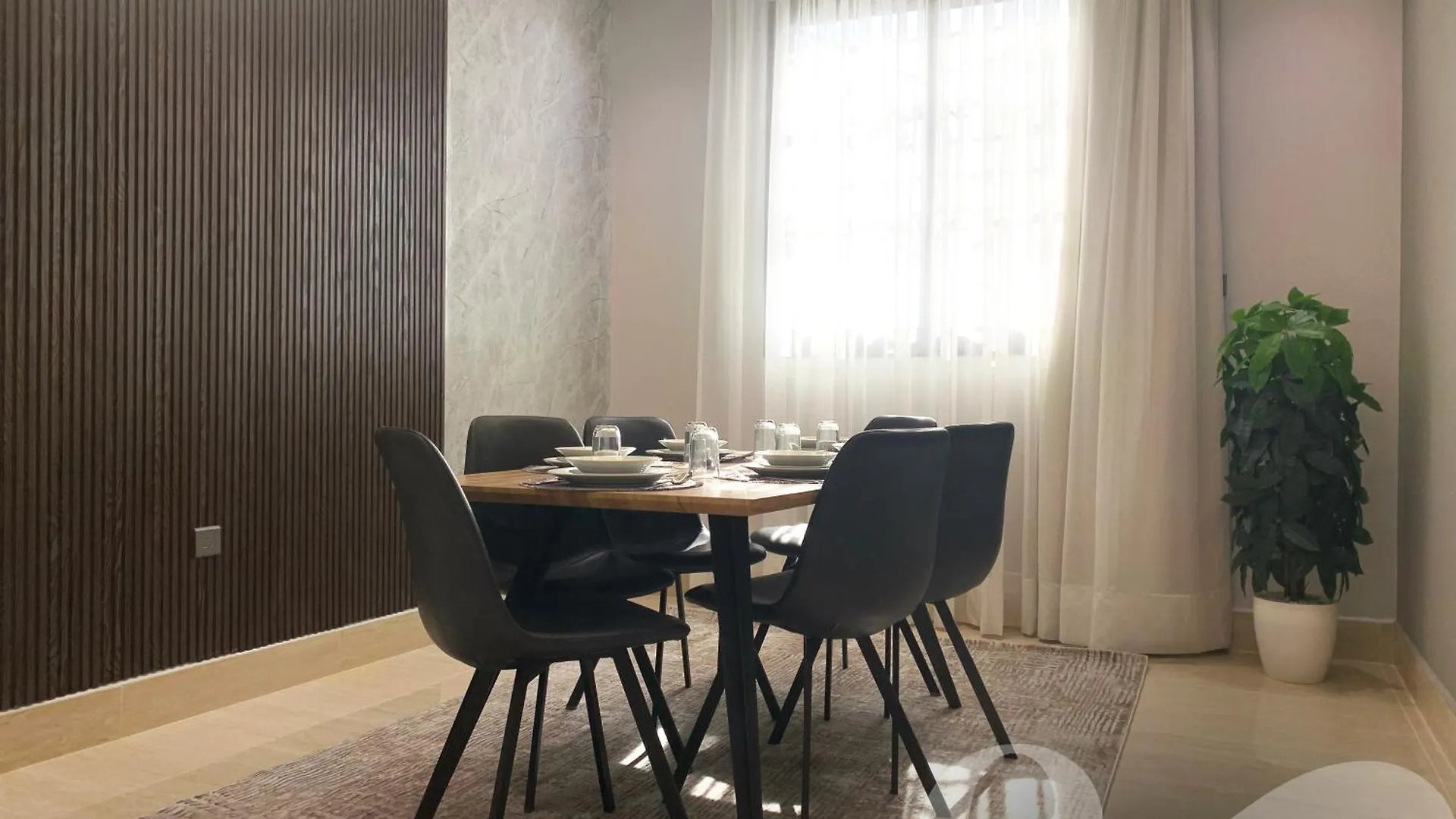 Kease Qirwan A-10 Black Opal Gx18 Apartment Riyadh